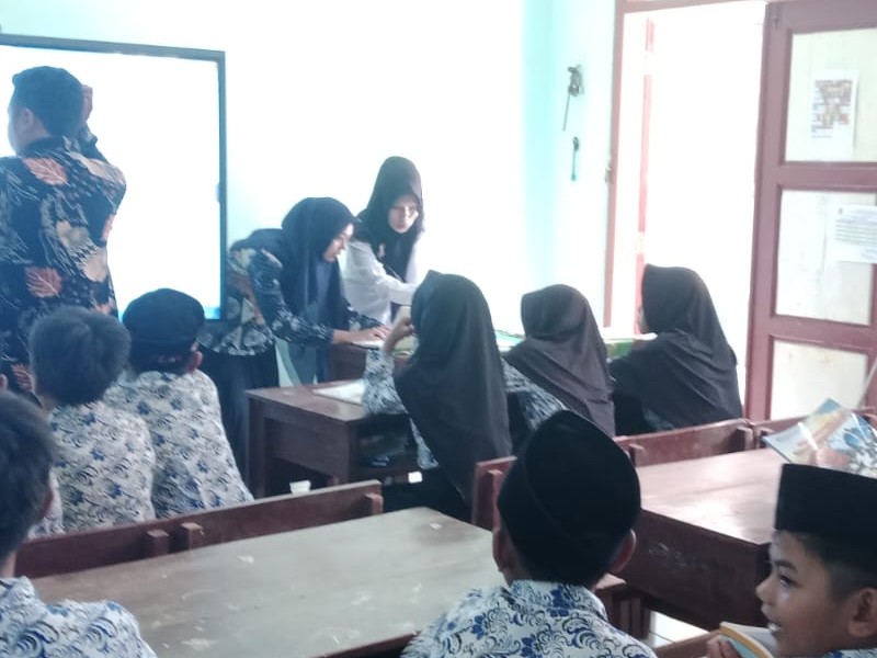 PENERAPAN PID HASIL WORSHOP KEPADA SISWA