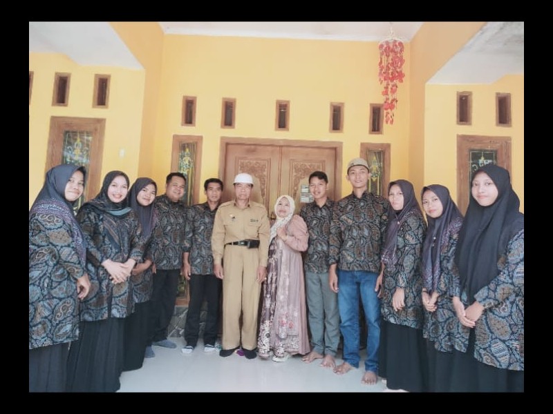 KEGIATAN SILATURRAHMI KE RUMAH KETUA YAYASAN